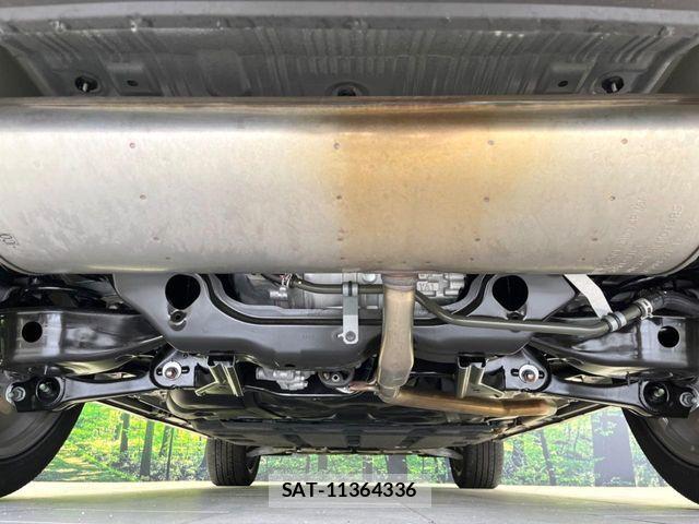 Mitsubishi OUTLANDER PHEV 2023-04 7788086-18
