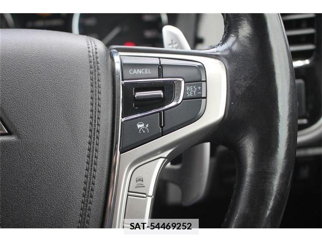 Mitsubishi OUTLANDER PHEV 2015-07 7788076-4