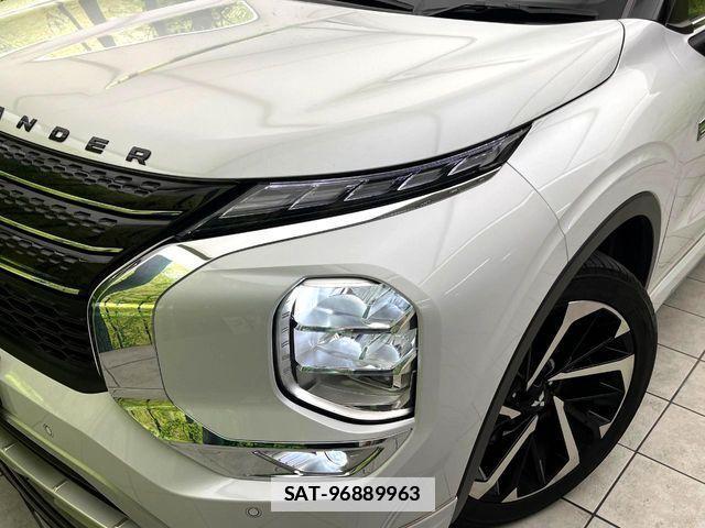 Mitsubishi OUTLANDER PHEV 2022-03 7878690-13