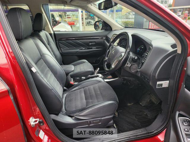 Mitsubishi OUTLANDER PHEV 2015-08 7878703-3