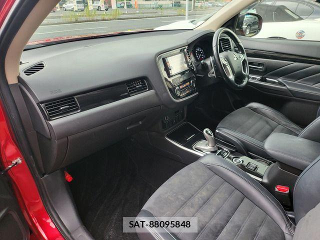 Mitsubishi OUTLANDER PHEV 2015-08 7878703-8
