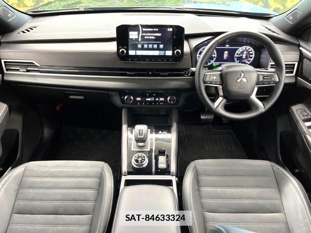 Mitsubishi OUTLANDER PHEV 2023-05 7878688-1
