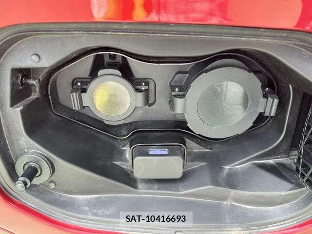 Mitsubishi OUTLANDER PHEV 2024-01 7878686-19