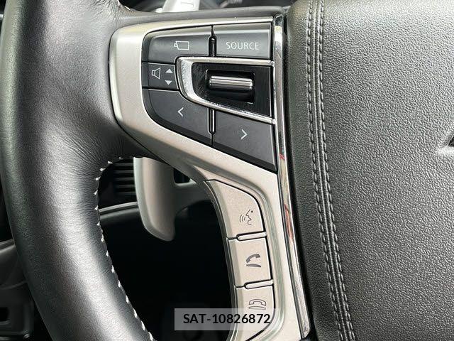 Mitsubishi OUTLANDER PHEV 2018-10 7878701-17