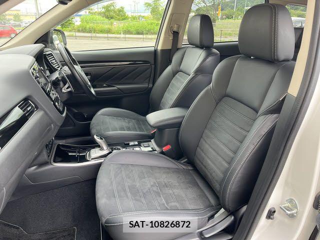 Mitsubishi OUTLANDER PHEV 2018-10 7878701-18