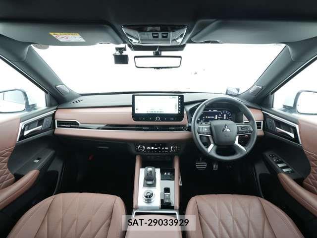 Mitsubishi OUTLANDER PHEV 2025-05 7878684-5
