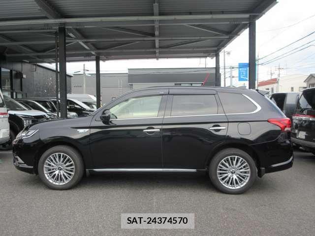 Mitsubishi OUTLANDER PHEV 2020-11 7878699-10