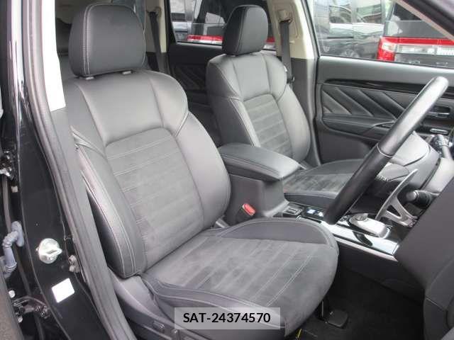 Mitsubishi OUTLANDER PHEV 2020-11 7878699-11