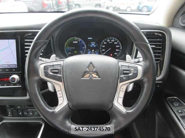 Mitsubishi OUTLANDER PHEV 2020-11 7878699-13