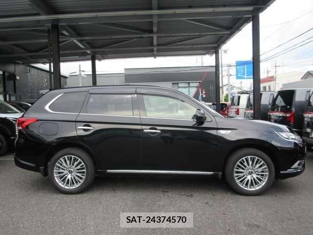 Mitsubishi OUTLANDER PHEV 2020-11 7878699-6