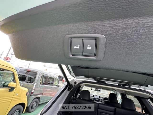 Mitsubishi OUTLANDER PHEV 2024-02 7878687-12