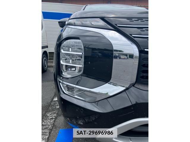 Mitsubishi OUTLANDER PHEV 2023-08 7878692-9