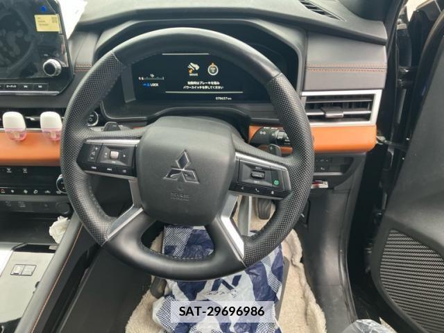 Mitsubishi OUTLANDER PHEV 2023-08 7878692-11