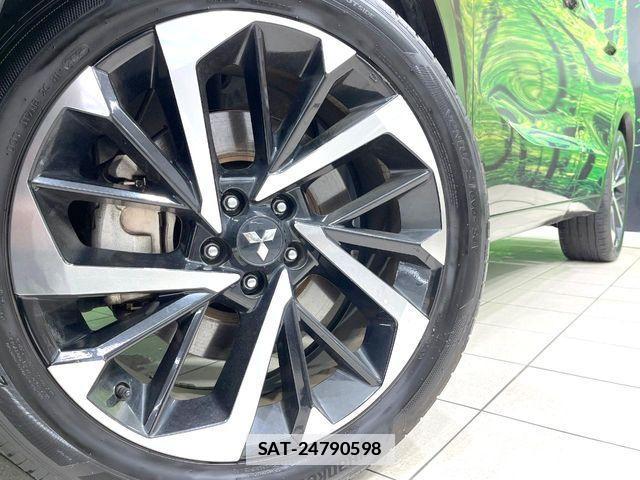 Mitsubishi OUTLANDER PHEV 2023-03 7903207-13