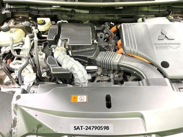 Mitsubishi OUTLANDER PHEV 2023-03 7903207-17