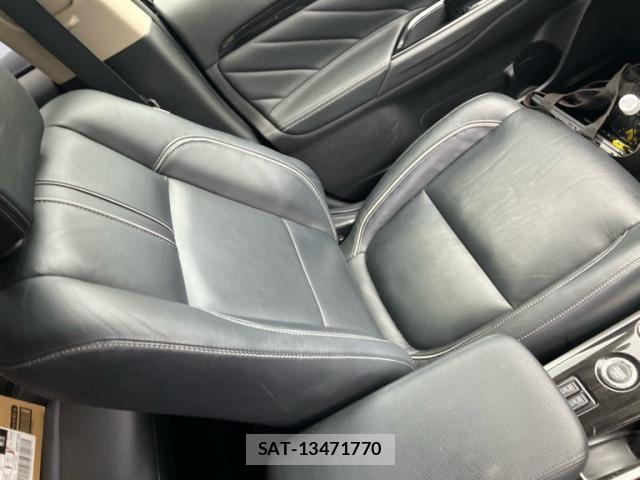 Mitsubishi OUTLANDER PHEV 2016-02 7963237-12