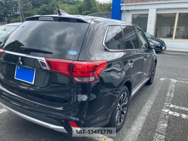 Mitsubishi OUTLANDER PHEV 2016-02 7963237-3