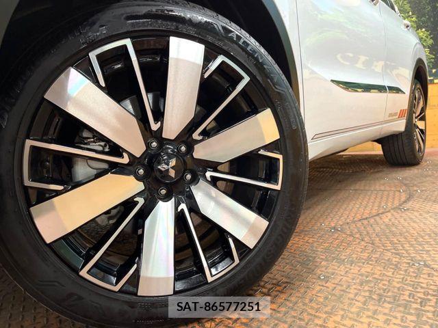 Mitsubishi OUTLANDER PHEV 2025-03 7963221-13