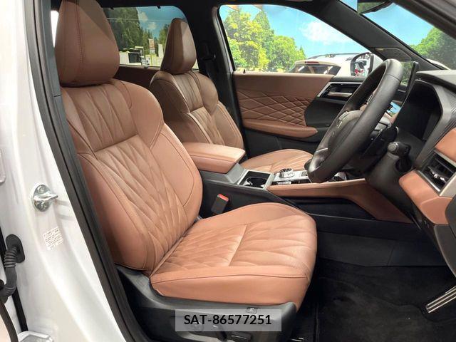 Mitsubishi OUTLANDER PHEV 2025-03 7963221-8