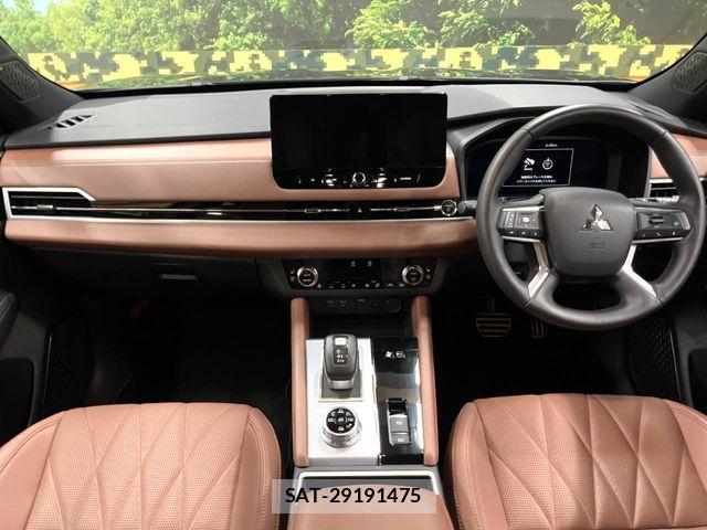 Mitsubishi OUTLANDER PHEV 2024-11 7963218-1