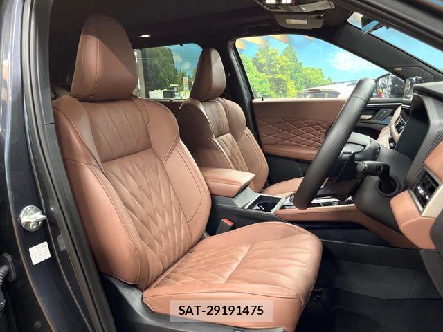 Mitsubishi OUTLANDER PHEV 2024-11 7963218-7