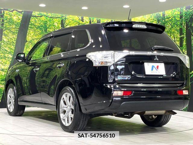 Mitsubishi OUTLANDER PHEV 2014-05 7963236-17