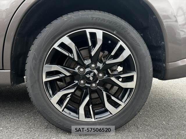 Mitsubishi OUTLANDER PHEV 2015-07 7963228-25