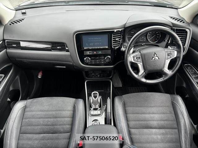 Mitsubishi OUTLANDER PHEV 2015-07 7963228-2