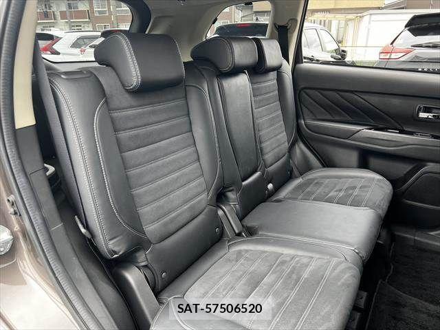 Mitsubishi OUTLANDER PHEV 2015-07 7963228-5