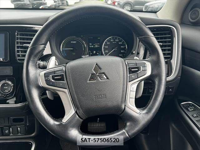 Mitsubishi OUTLANDER PHEV 2015-07 7963228-7