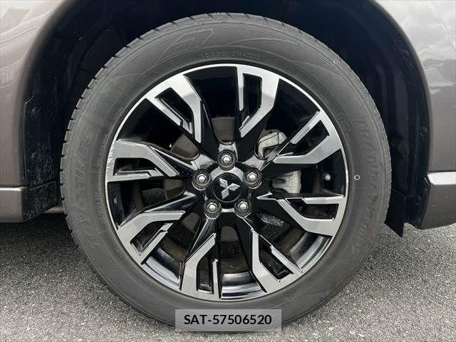 Mitsubishi OUTLANDER PHEV 2015-07 7963228-8