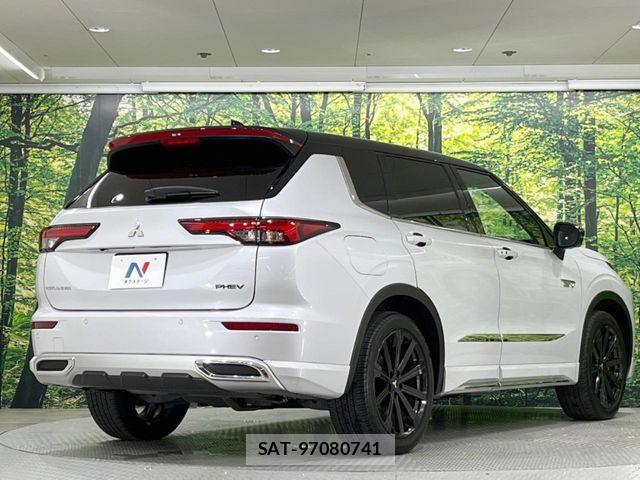 Mitsubishi OUTLANDER PHEV 2022-06 7963223-18