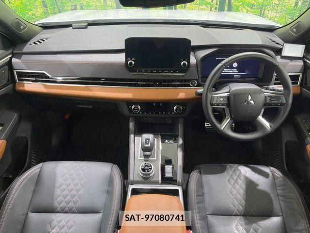 Mitsubishi OUTLANDER PHEV 2022-06 7963223-1
