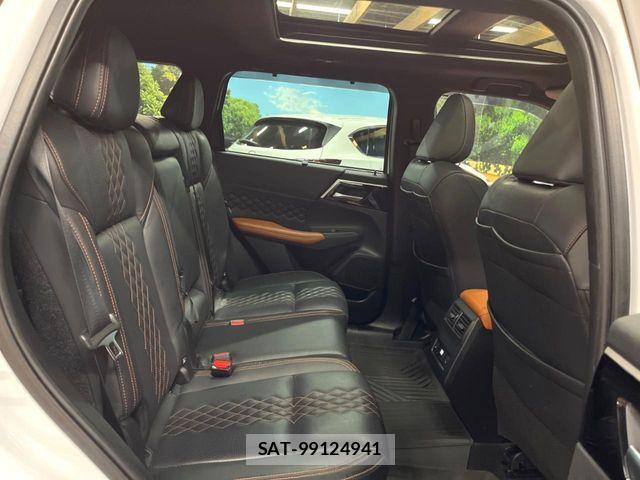 Mitsubishi OUTLANDER PHEV 2022-07 7963227-8