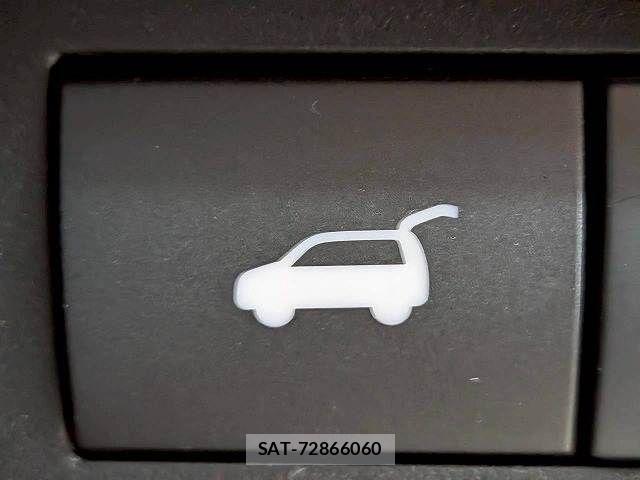 Mitsubishi OUTLANDER PHEV 2022-03 7963224-11