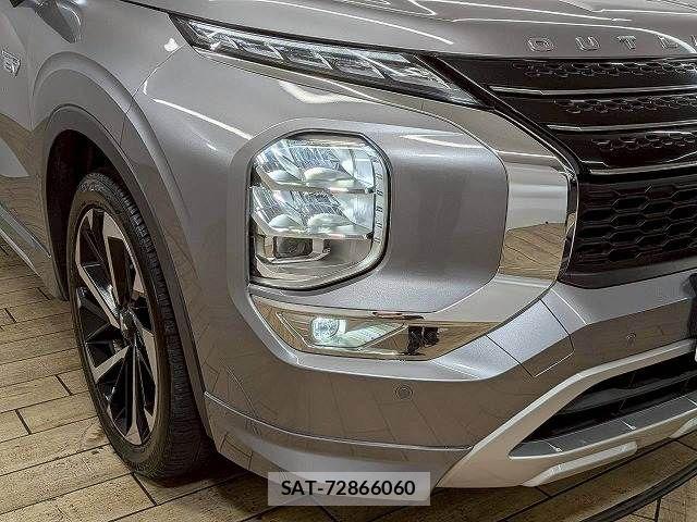 Mitsubishi OUTLANDER PHEV 2022-03 7963224-18