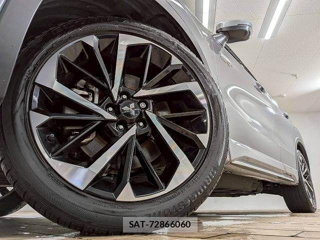 Mitsubishi OUTLANDER PHEV 2022-03 7963224-19