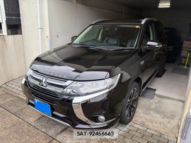 Mitsubishi OUTLANDER PHEV 2016-02 7963238-1