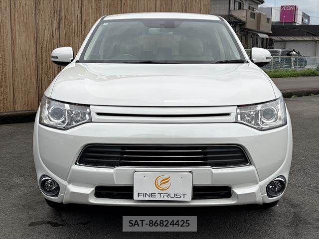 Mitsubishi OUTLANDER PHEV 2014-07 7963235-13
