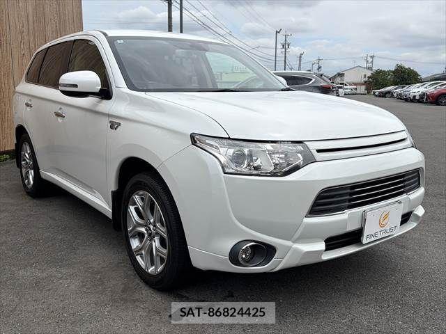 Mitsubishi OUTLANDER PHEV 2014-07 7963235-14