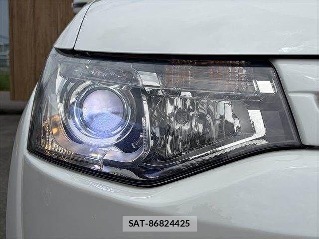 Mitsubishi OUTLANDER PHEV 2014-07 7963235-29
