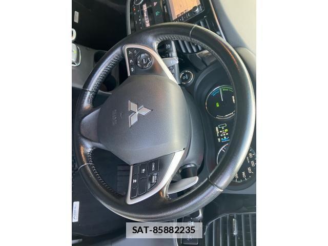 Mitsubishi OUTLANDER PHEV 2013-11 7980523-16