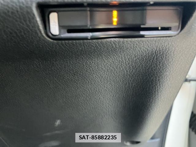 Mitsubishi OUTLANDER PHEV 2013-11 7980523-18