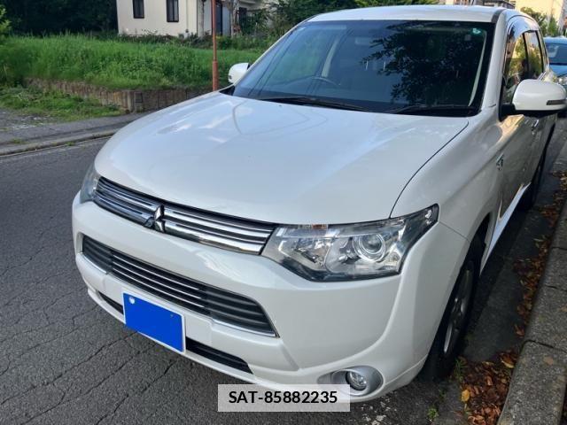 Mitsubishi OUTLANDER PHEV 2013-11 7980523-1