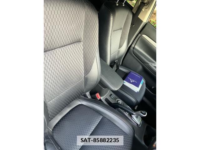Mitsubishi OUTLANDER PHEV 2013-11 7980523-19