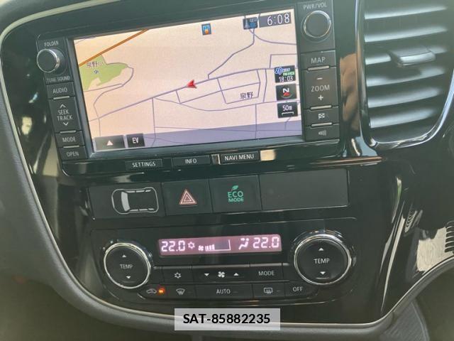 Mitsubishi OUTLANDER PHEV 2013-11 7980523-22