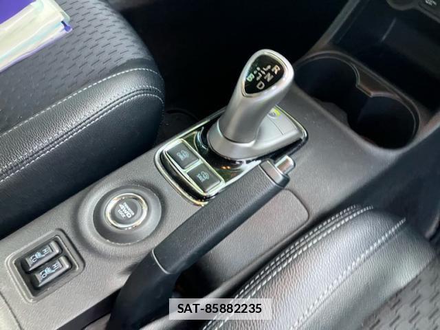 Mitsubishi OUTLANDER PHEV 2013-11 7980523-23