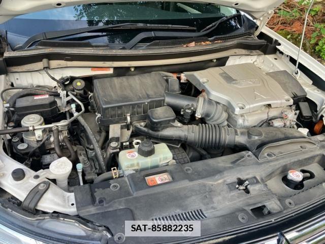 Mitsubishi OUTLANDER PHEV 2013-11 7980523-28