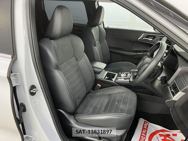 Mitsubishi OUTLANDER PHEV 2023-01 7980520-7
