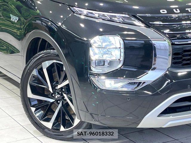 Mitsubishi OUTLANDER PHEV 2022-06 7980522-12